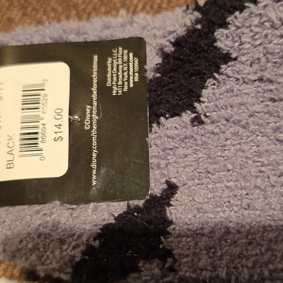 DISNEY BUNDLE OF 4 PAIRS OF NIGHTMARE BEFORE CHRISTMAS SOCKS FITS SHOE SIZE 4-10 - Picture 7 of 10